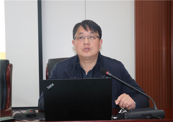 辦公室：嚴以治校見者遠  多樣宣傳聞者彰(圖2)