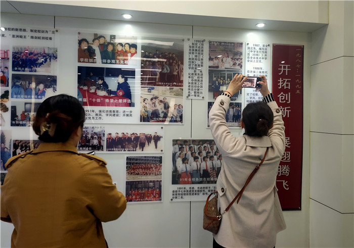 團(tuán)委：參觀合肥七中校史館，薪火相傳合肥團(tuán)史(圖2)
