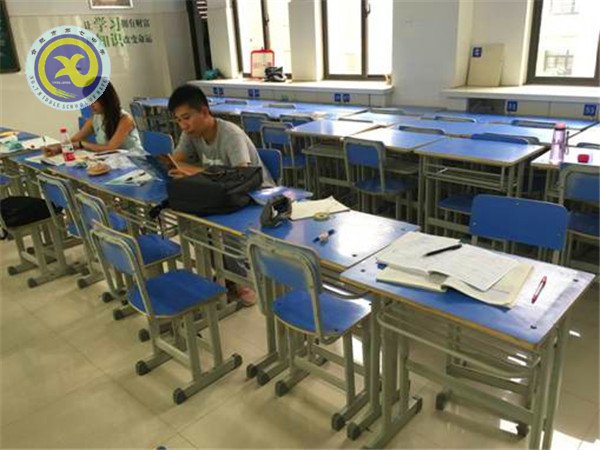 紫薇花開又一季，備課綢繆新學(xué)期(圖1)