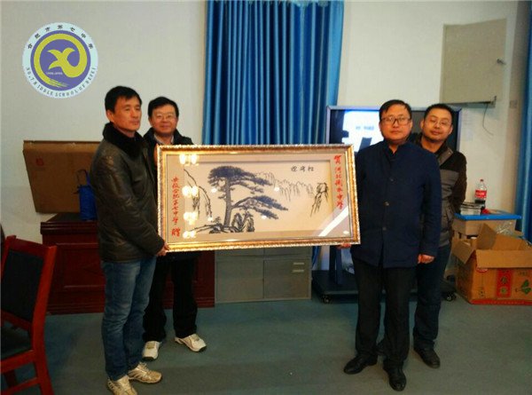 開放辦學(xué)汲經(jīng)驗 謀求實效助高三(圖1)