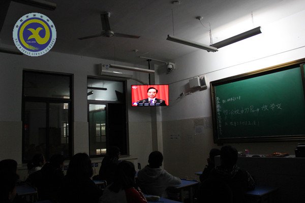 高度關(guān)注“兩會”，干部師生熱議(圖3)