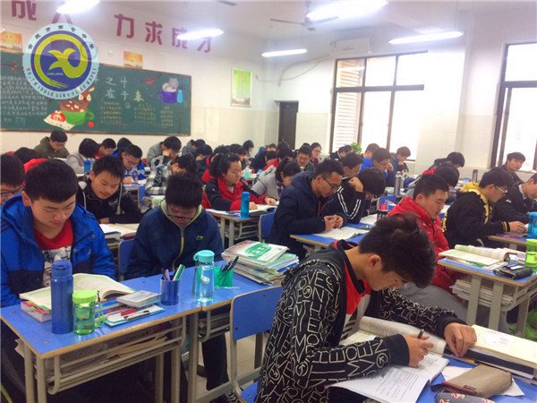 優(yōu)質(zhì)高效早讀 激發(fā)讀書(shū)熱情(圖2)