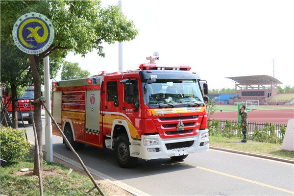 高新消防進(jìn)校園，為中考保駕護(hù)航(圖2)
