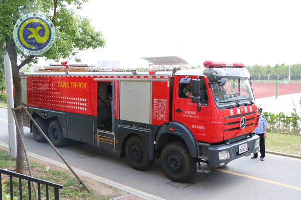 高新消防進(jìn)校園，為中考保駕護(hù)航(圖1)