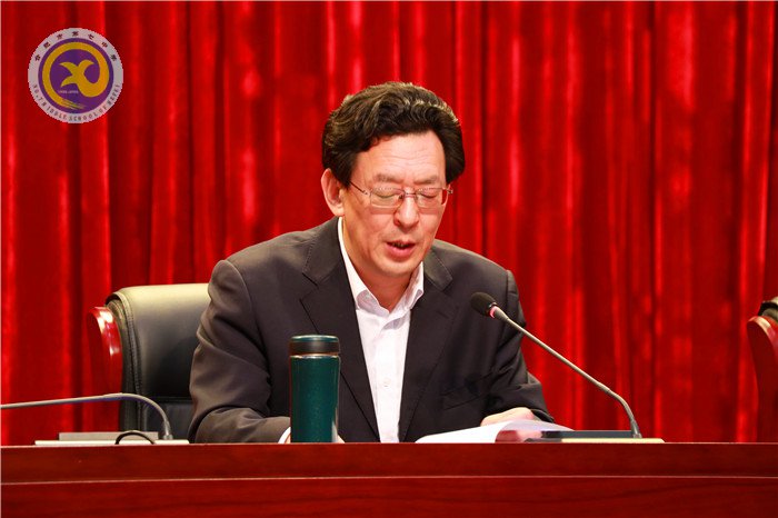 手執(zhí)奮進之筆，譜寫師德風(fēng)采(圖2)