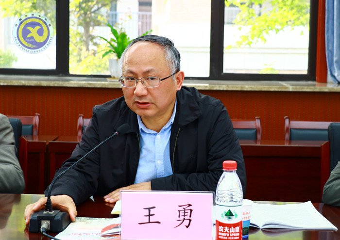 市屬普通高中學(xué)校教學(xué)質(zhì)量提升座談會在七中召開(圖6)