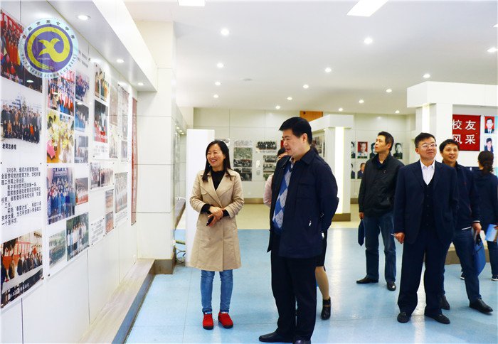  市檔案局、教育局檢查指導(dǎo)學(xué)校檔案工作(圖4)