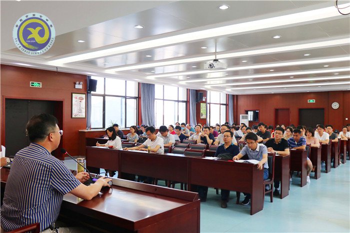 發(fā)揚(yáng)民主凝聚心聲 充分發(fā)揮教代會(huì)職能(圖2)