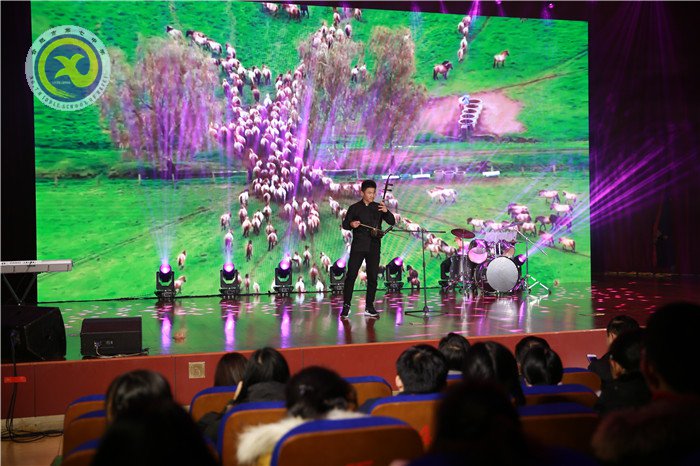 科技點(diǎn)夢(mèng)想 文藝綴青春 芳華迎新年(圖11)
