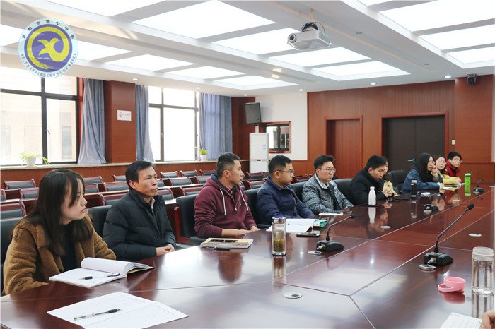 合肥七中召開2018年度民主生活會會前征求意見座談會(圖3)