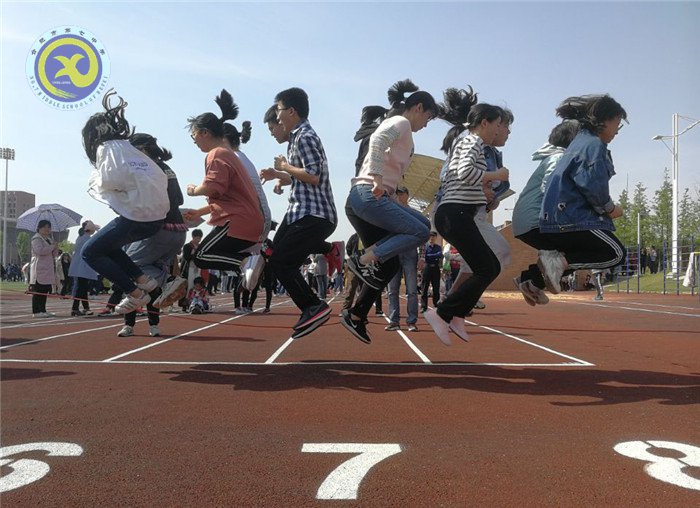 陽(yáng)光下釋放壓力 高考前積蓄能量(圖7)