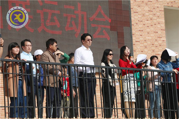 陽(yáng)光下釋放壓力 高考前積蓄能量(圖2)