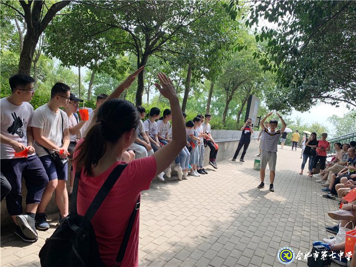 八月登頂蜀峰躊躇滿志，六月蟾宮折桂志在必得(圖4)
