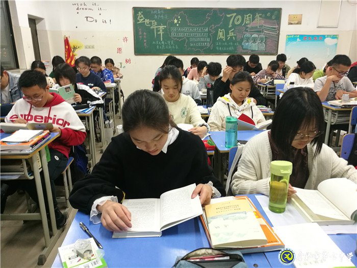 腹有詩書氣自華 文化自信當自強(圖4)