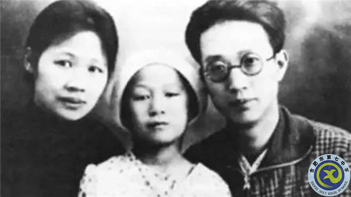 △妻子楊之華、女兒瞿獨伊和瞿秋白.jpg