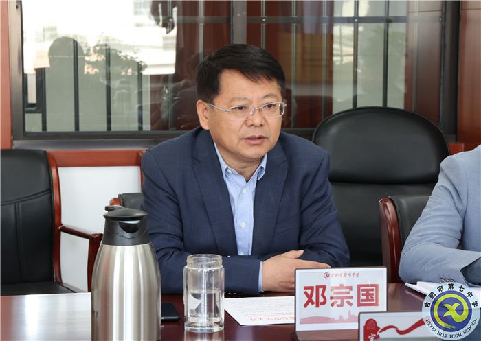 合肥市教育局黨委委員、副局長胡光喜一行調研合肥七中(圖4)