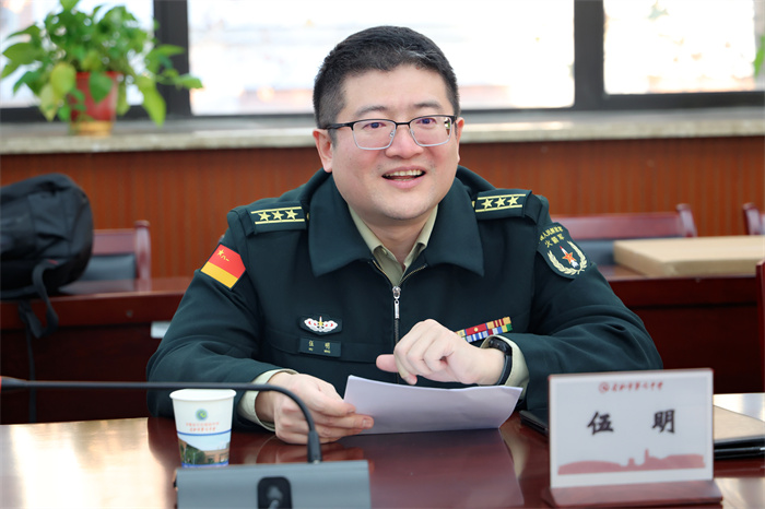 火箭軍工程大學優(yōu)質(zhì)生源基地授牌儀式在合肥七中舉行(圖5)