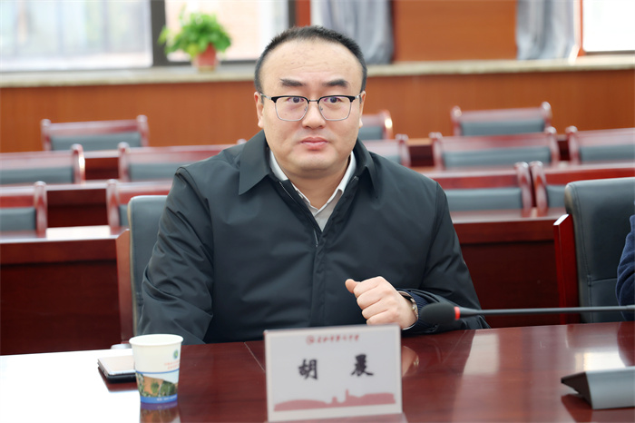 火箭軍工程大學優(yōu)質(zhì)生源基地授牌儀式在合肥七中舉行(圖2)