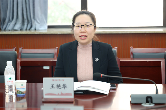 陜西師范大學(xué)優(yōu)質(zhì)生源基地授牌儀式在合肥七中舉行(圖3)