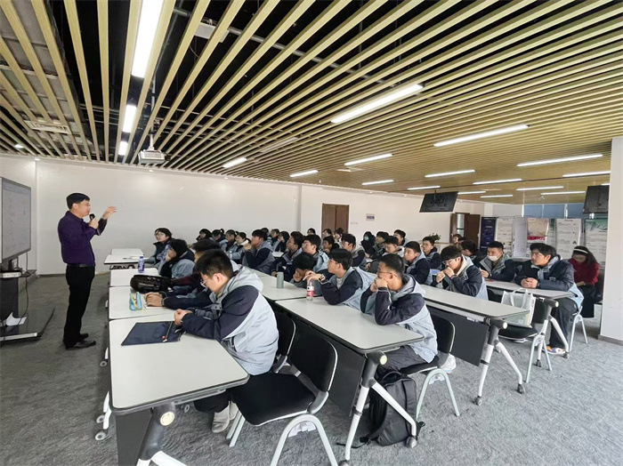 合肥七中高一（4）班開(kāi)啟科技探索研學(xué)之旅(圖6)