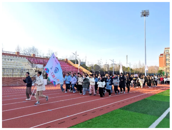 春日跑步強體魄  蓄力迎戰(zhàn)新征程(圖2)