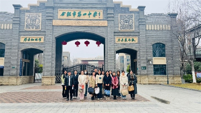 合肥七中高三英語(yǔ)備課組赴四中參與同課異構(gòu)活動(dòng).jpg