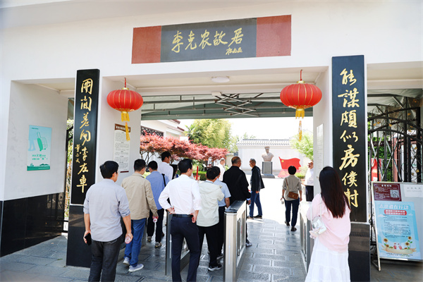 合肥七中行政黨支部開(kāi)展主題黨日活動(dòng)(圖2)