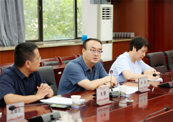 合肥七中民主黨派聯(lián)合開(kāi)展中央八項(xiàng)規(guī)定精神專題學(xué)習(xí)(圖5)